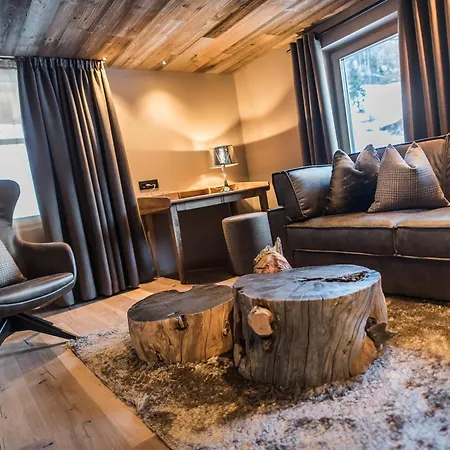 Waltershof Hotel 4*