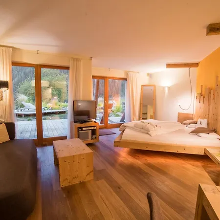 Waltershof 4*